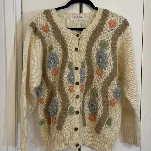 Handmade Vintage Floral Knit Cardigan – Size 13 – One-of-a-Kind! - Picture 2 of 9